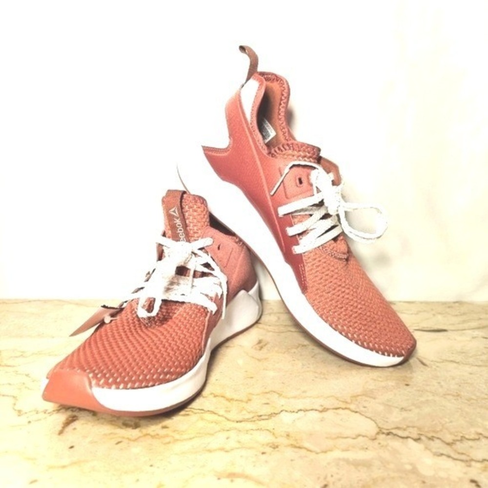 Reebok Women Tween Rose and White Athletic Training Turnzone Shoes